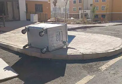 Gölbaşı'nda şiddetli rüzgar hayatı olumsuz etkiledi