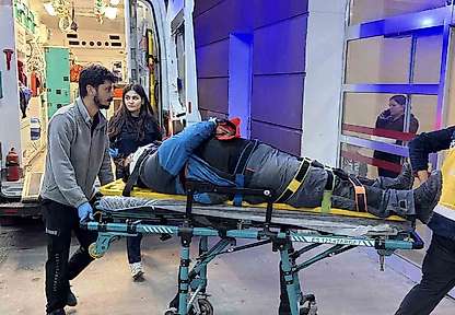Adıyaman'da Kayganlaşan Yolda Motosiklet Devrildi 1 Yaralı
