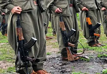 PKK kendini feshetti