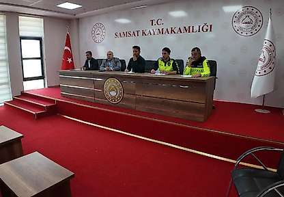 Samsat'ta öğrenci taşıma güvenliği toplantısı ve eğitimi gerçekleştirildi