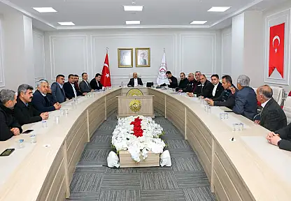 Vali Varol, Köy Muhtarlarıyla Bir Araya Geldi