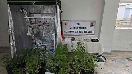 Evde özel bölme çıktı: Uyuşturucu üreten şüpheliler yakalandı