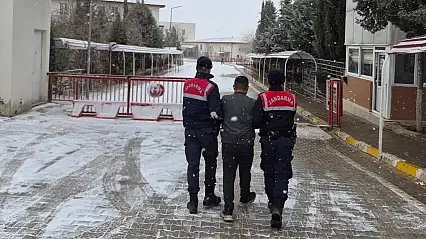 Hırsızlık suçundan 15 yıl cezayla aranan şahıs yakalandı