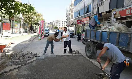 Adıyaman Belediyesi'nden kısmi arızalar sonrası hızlı yol onarımı
