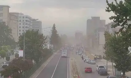 Adıyaman'da önce toz taşınımı sonra yağmur etkili oldu
