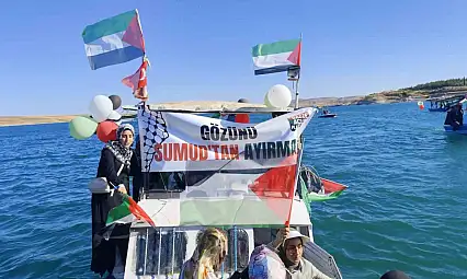 Adıyaman'da teknelerle 'Global Sumud Filosu'na destek