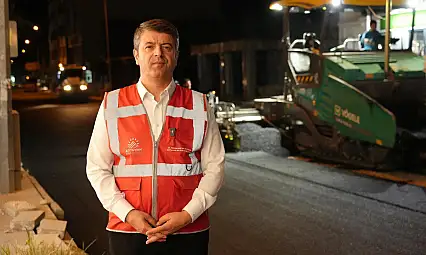 Adıyaman Belediyesi'nden Gölbaşı Caddesi'nde gece mesaisi