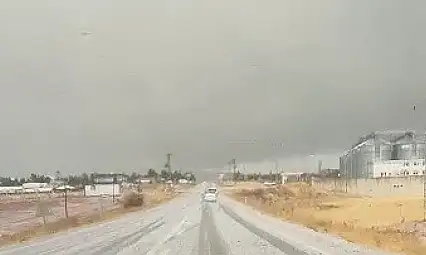 Kahta-Sincik yolunda dolu yağışı