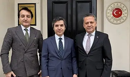 Küresel Gazeteciler Konseyinden Londra Büyükelçisi Ertaş'a ziyaret