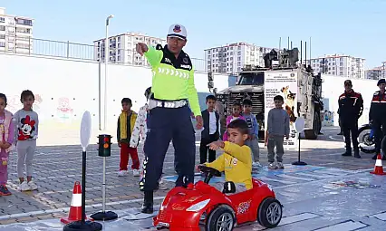 Öğrencilere tanıtım ve bilgilendirme etkinliği düzenledi