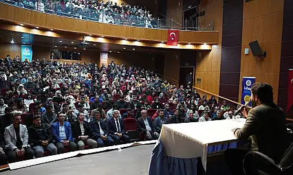 Serdar Tuncer Kahta'da sevenleriyle buluştu