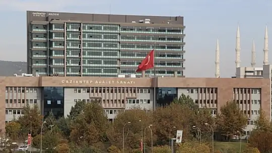 'Gürültü' gerekçesiyle öldürülen 10 yaşındaki çocuğun davasında üst mahkeme kararı bozdu