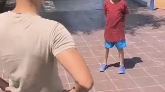 'Gürültü' gerekçesiyle öldürülen 10 yaşındaki çocuğun davasında üst mahkeme kararı bozdu