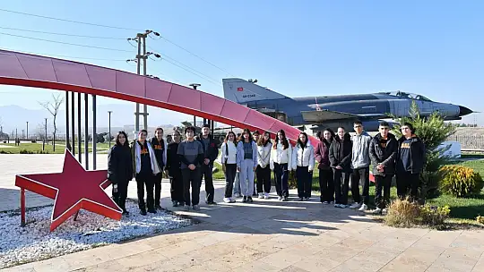 Gençlere yardımlaşma, paylaşma ve toplumsal dayanışmanın önemi anlatıldı