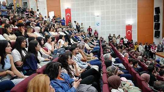 'Kürsülerden sıralara uzanan bilgi ve tecrübe paylaşımı' söyleşisi gerçekleştirildi