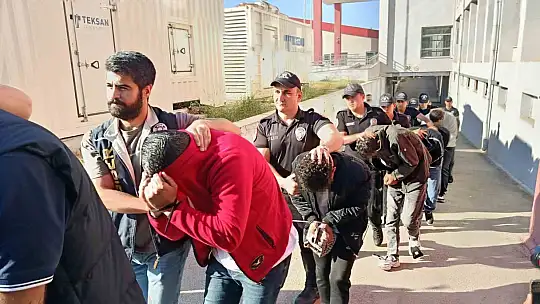 150 milyonluk yasadışı bahsi yöneten şebeke çökertildi: 18 tutuklama