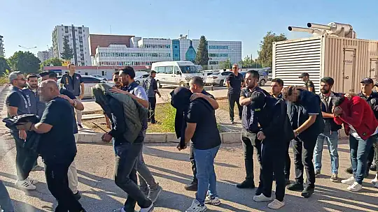 150 milyonluk yasadışı bahsi yöneten şebeke çökertildi: 18 tutuklama