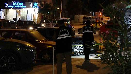 21 yaşındaki genç bıçaklı kavgada ağır yaralandı