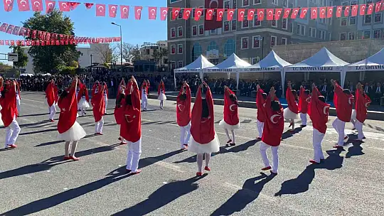 29 Ekim Cumhuriyet Bayramı Adıyaman'da coşkuyla kutlandı
