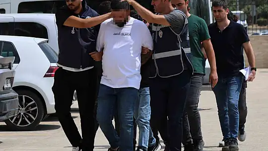 3 günde 2 defa iş yerini kuşunlamışlardı: Terlikli şebeke polis operasyonuyla yakalandı