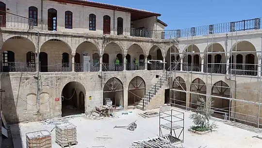 400 yıllık Barutçu Hanı restorasyon çalışmalarıyla yeniden gün yüzüne çıkıyor
