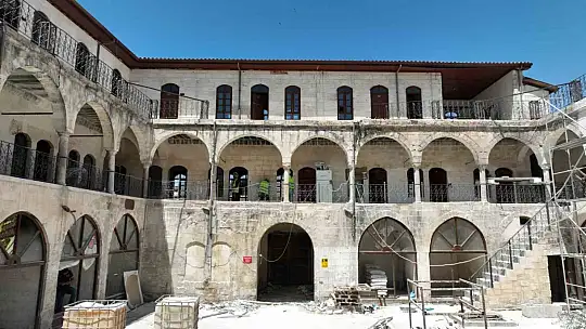400 yıllık Barutçu Hanı restorasyon çalışmalarıyla yeniden gün yüzüne çıkıyor