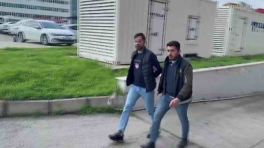 Adana'da 2 ton kaçak etil alkol ele geçirildi