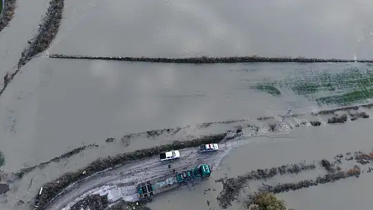 Adana'da afetin boyutu havadan görüntülendi