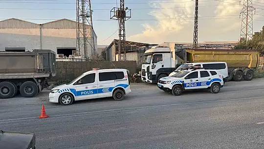 Adana'da feci kaza: 2 infaz koruma memuru öldü, 1 yaralı