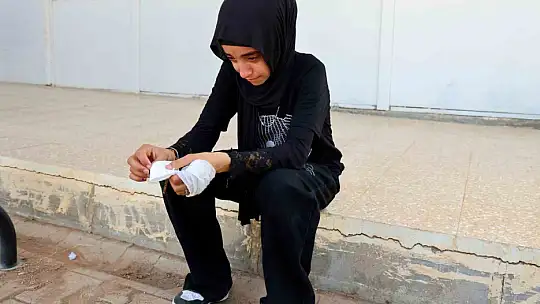 Adana'da kampta kalan 160 Suriyeli daha 4 otobüs ve 2 tırla ülkelerine geri döndü