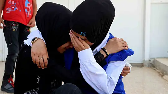 Adana'da kampta kalan 160 Suriyeli daha 4 otobüs ve 2 tırla ülkelerine geri döndü