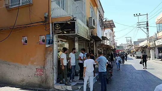 Adana'da kuyumcu soygunu: 2 kişiyi vurup 1 kilo altın çaldılar
