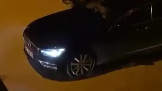 Adana'da rasgele ateş açan şahsı mahalleli yakalayıp polise teslim etti