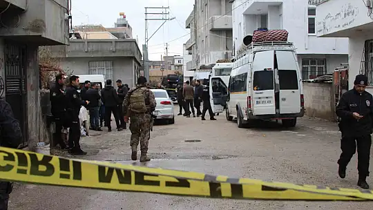 Adana'da taşlı, sopalı, silahlı kavga: 1 ölü, 5 yaralı