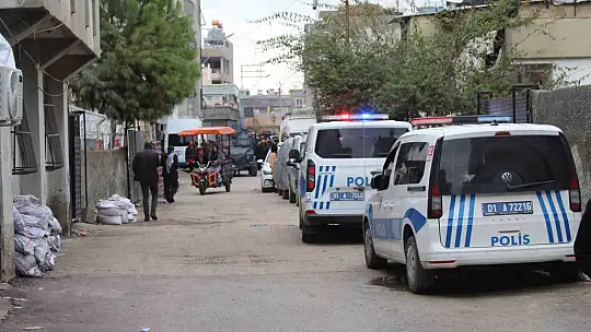 Adana'da taşlı, sopalı, silahlı kavga: 1 ölü, 5 yaralı