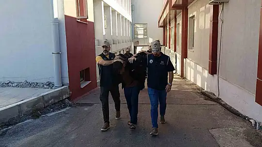Adana'daki DEAŞ operasyonu: 3 tutuklama