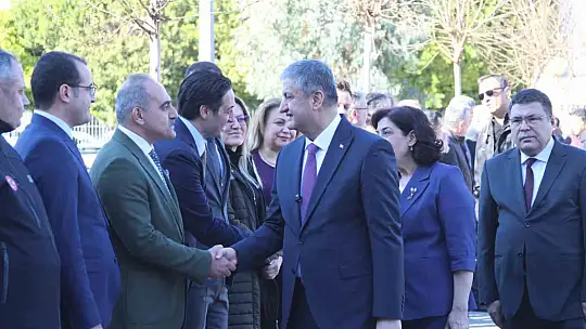 Adana Valisi göreve başladı, ilk mesajı suç işleyenlere oldu