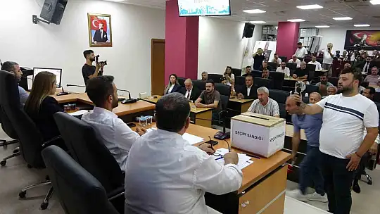 Adıyaman Belediye Meclisi Başkan Vekilini seçti