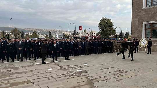 Adıyaman'da 10 Kasım anma töreni