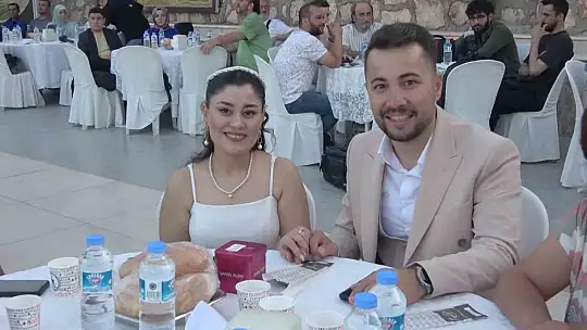 Adıyaman'da 100 depremzede çiftin nikahı kıyıldı