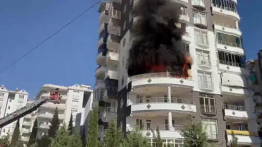 Adıyaman'da korkutan yangın! 4 kişi zehirlendi