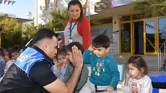Adıyaman'da minik öğrencilere polislik mesleği tanıtıldı