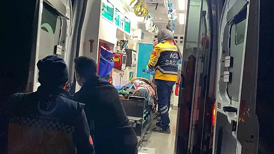 Adıyaman'da otomobil şarampole devrildi: 5 yaralı