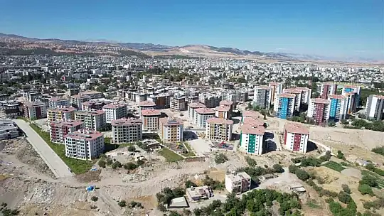 Adıyaman'daki kentsel dönüşüm alanında modern binalar yükseldi