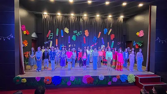 Adıyaman Doğa Kolejinde Dil Festivali coşkusu