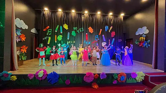 Adıyaman Doğa Kolejinde Dil Festivali coşkusu