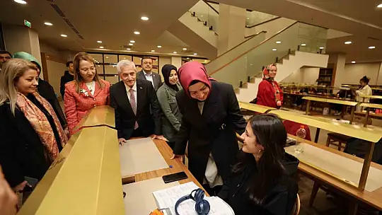 AK Parti Genel Başkan Yardımcısı Dr. Betül Sayan Kaya Şahinbey Belediyesi'nin hizmetlerini takdir etti