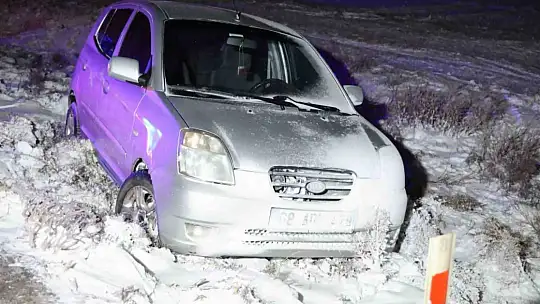 Aksaray'da kar, tipi ve buzlanma nedeniyle kazalar peş peşe yaşandı