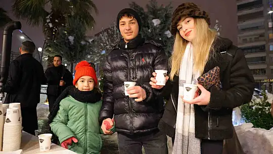 Alpedo'dan soğuk kış akşamı 1 ton ücretsiz salep ikramı