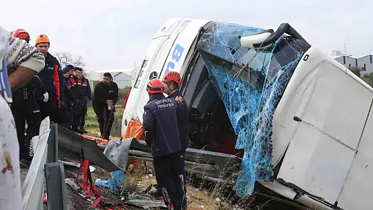 Antalya'da otobüs kazası: 8 ölü, 26 yaralı